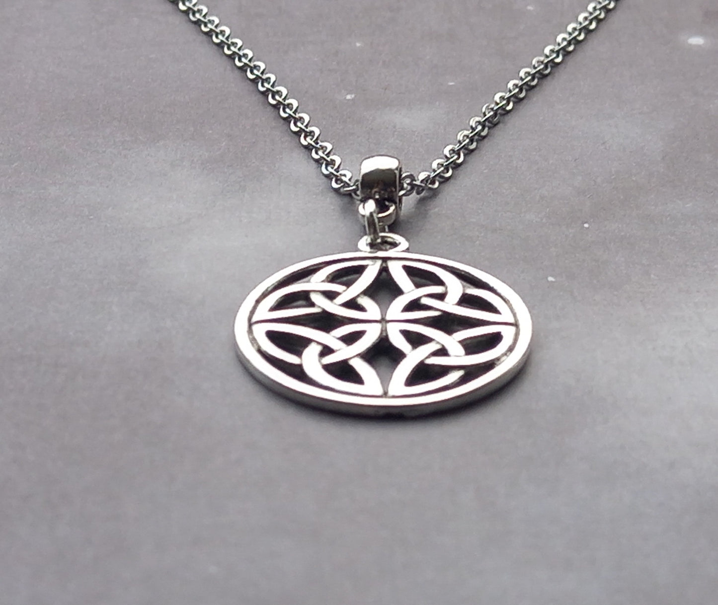 Circular Celtic Knot Necklace