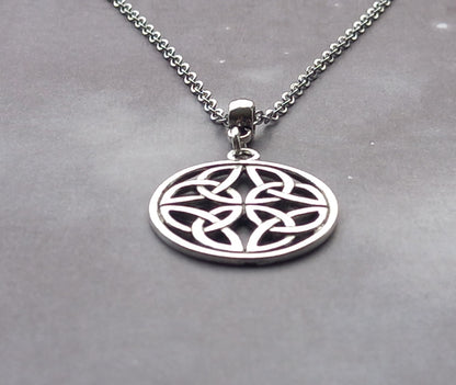 Circular Celtic Knot Necklace