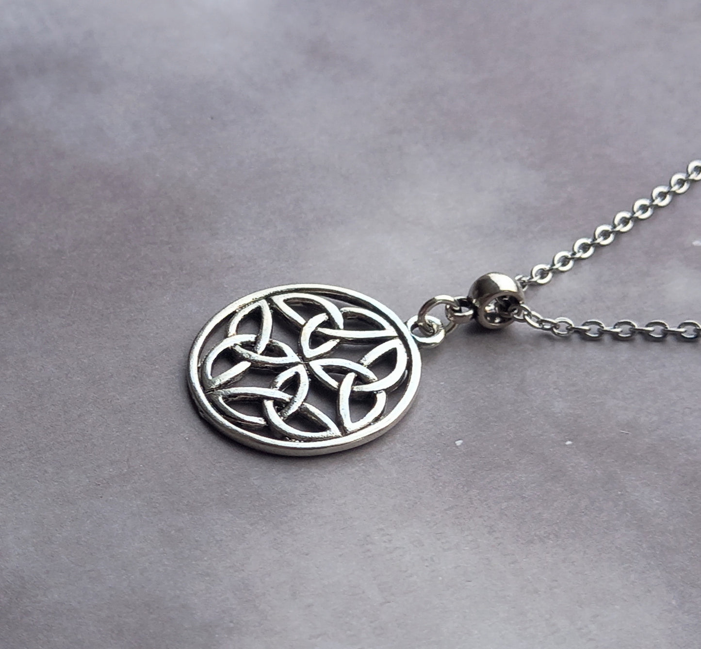 Circular Celtic Knot Necklace