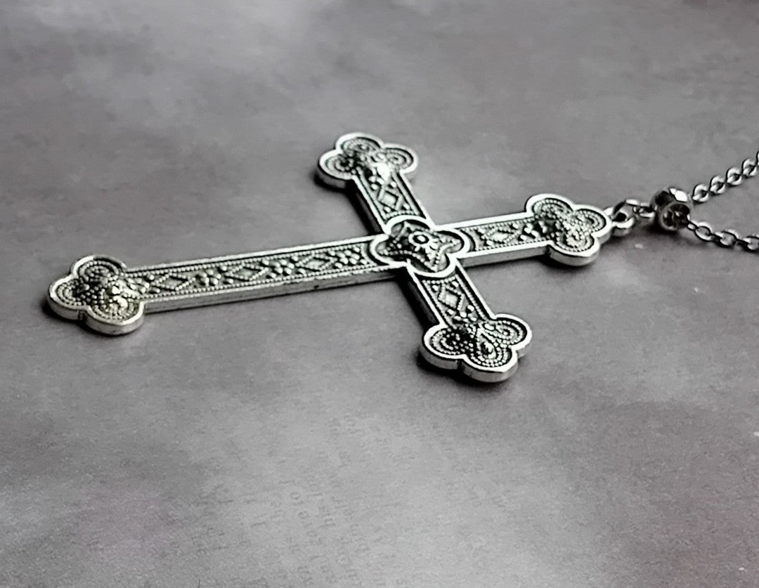 Large Patterned Silver Tone Cross