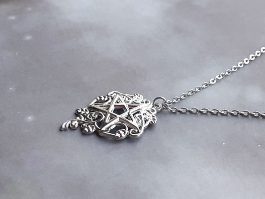 Ivy Covered Pentagram Necklace (Steel)