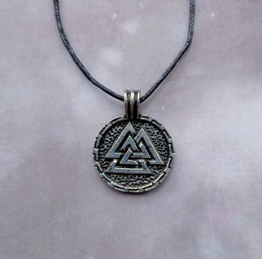 Round Valknut Pewter Pendant